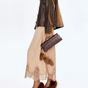 jupe midi avec dentelle et haut